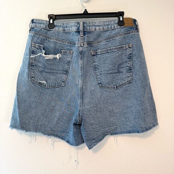 American Eagle Distressed Baggy Mom Short Size 16 - Picture 2 of 12